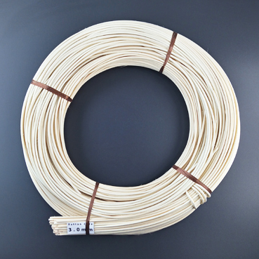 籐（ラタン）丸芯 ２ｍｍ ９６０g　平芯 ２２０ｃｍ×４本　　おまけ付き 楽天市場】籐 丸 芯 2mmの通販