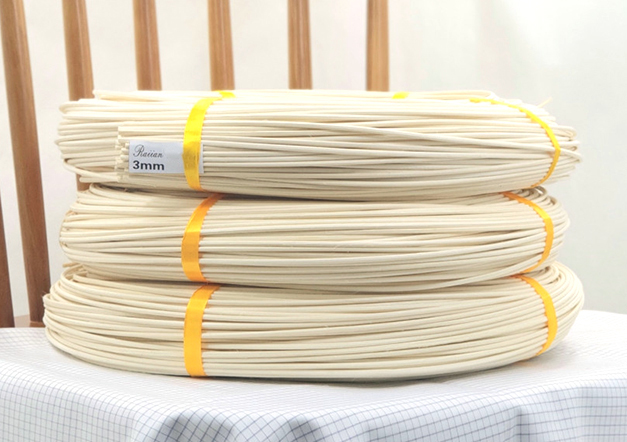 ラタン(籐) 丸芯 生成り 3mm 約470-500g