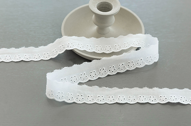 5穴綿レース 07.jpg